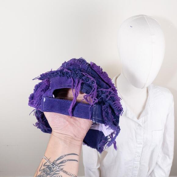 Upcycled reworked denim hat cap - Picture 6 of 6